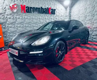 Porsche Panamera 2014 - 37990 EUR, 220436 km - AUTO.MOTO.pt - 220436km - foto 12 de 39