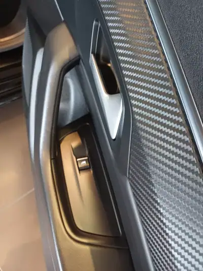 Peugeot 508 SW 2019 - 19500 EUR, 80000 km - AUTO.MOTO.pt - 80000km - foto 18 de 35