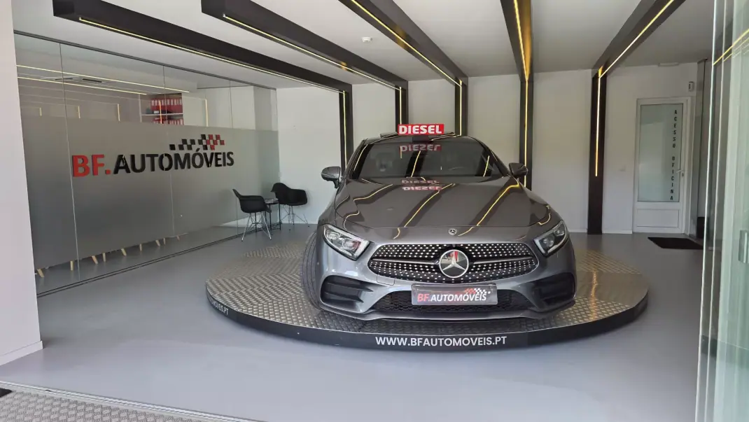 Mercedes-Benz CLS 400 2019 - 44500 EUR, 165703 km - AUTO.MOTO.pt - 165703km - foto 10 de 73