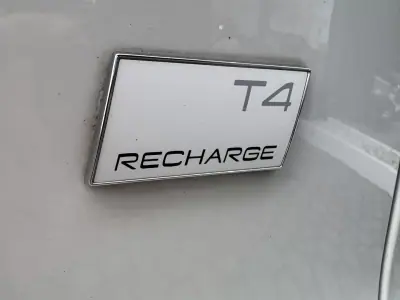 Volvo XC 40 2021 - 24500 EUR, 121000 km - AUTO.MOTO.pt - 121000km - foto 26 de 42