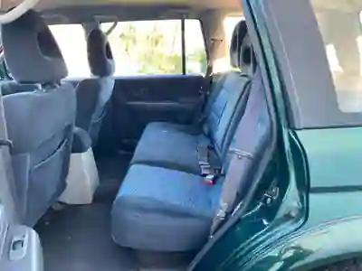 Mitsubishi Pajero 2001 - 12750 EUR, 199500 km - AUTO.MOTO.pt - 199500km - foto 10 de 11