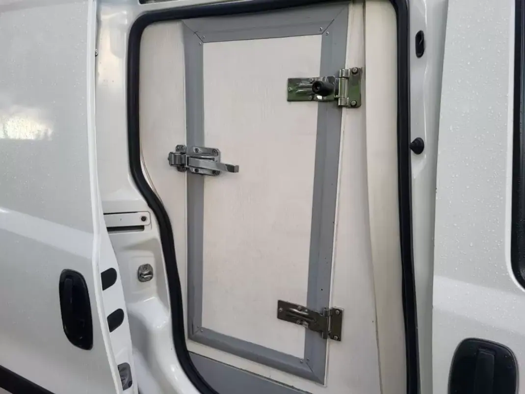 Fiat 2011 - 7250 EUR, 489563 km - AUTO.MOTO.pt - 489563km - foto 14 de 20