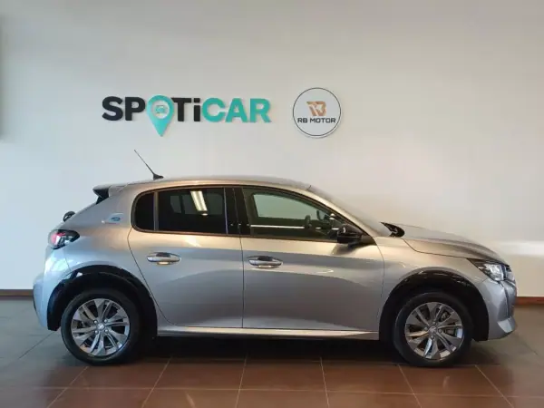 Peugeot 208 2023 - 20500 EUR, 24150 km - AUTO.MOTO.pt - 24150km - foto 15 de 45