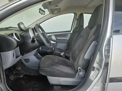 Citroën C1 2007 - 3400 EUR, 215000 km - AUTO.MOTO.pt - 215000km - foto 8 de 10