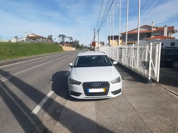 Audi A3 Sportback 2013 - 13000 EUR, 193468 km - AUTO.MOTO.pt - 193468km - foto 3 de 28