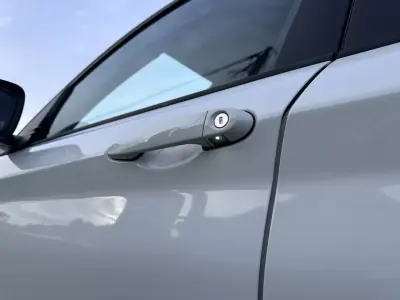 BMW 118 2013 - 13900 EUR, 160000 km - AUTO.MOTO.pt - 160000km - foto 23 de 61