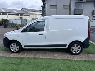 Dacia Dokker 2015 - 7000 EUR, 287197 km - AUTO.MOTO.pt - 287197km - foto 16 de 35