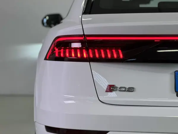 Audi SQ8 2019 - 99950 EUR, 49398 km - AUTO.MOTO.pt - 49398km - foto 25 de 56
