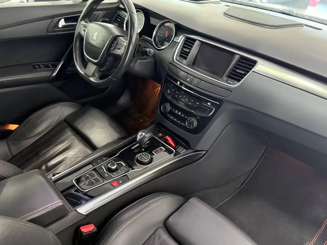 Peugeot 508 RXH 2014 - 13990 EUR, 270000 km - AUTO.MOTO.pt - 270000km - foto 11 de 25