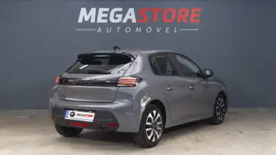 Peugeot 208 2024 - 16450 EUR, 17000 km - AUTO.MOTO.pt - 17000km - foto 7 de 31