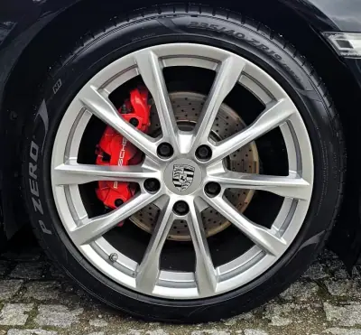 Porsche 718 Boxster 2016 - 64999 EUR, 26000 km - AUTO.MOTO.pt - 26000km - foto 22 de 27