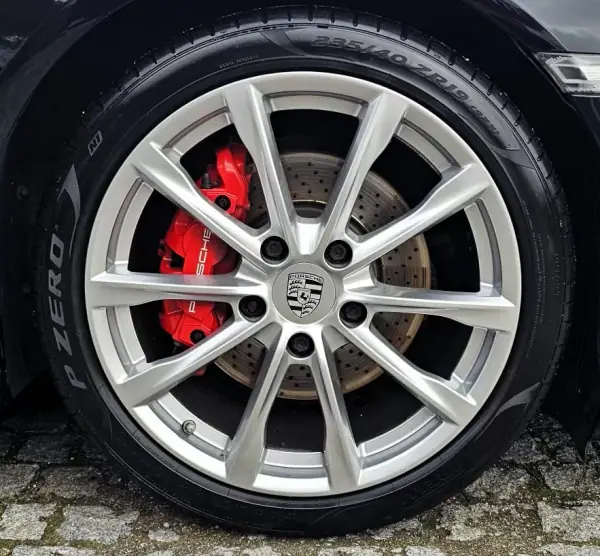 Porsche 718 Boxster 2016 - 64999 EUR, 26000 km - AUTO.MOTO.pt - 26000km - foto 22 de 27