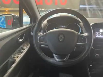 Renault Clio 2019 - 11750 EUR, 106000 km - AUTO.MOTO.pt - 106000km - foto 36 de 45