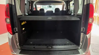 Fiat Doblo 2013 - 7750 EUR, 220583 km - AUTO.MOTO.pt - 220583km - foto 31 de 33