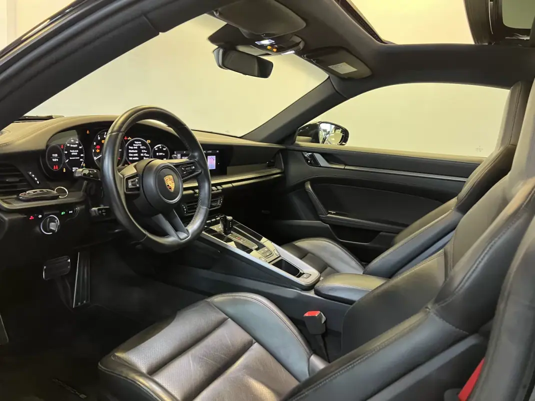 Porsche 992 2019 - 139990 EUR, 90000 km - AUTO.MOTO.pt - 90000km - foto 5 de 56