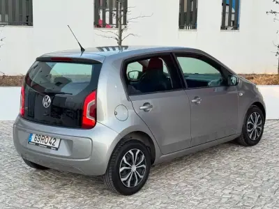 Volkswagen Up! 2016 - 8450 EUR, 35000 km - 35000km - foto 7 de 18