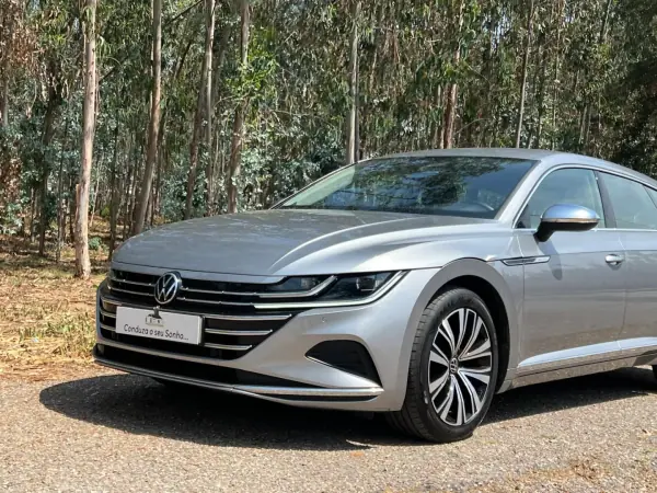 Volkswagen Arteon Shooting Brake 2021 - 27900 EUR, 89450 km - AUTO.MOTO.pt - 89450km - foto 4 de 43