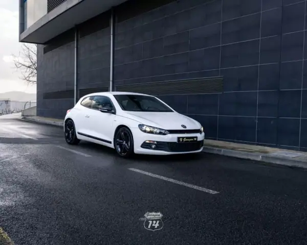 Volkswagen Scirocco 2013 - 16990 EUR, 153299 km - AUTO.MOTO.pt - 153299km - foto 23 de 49