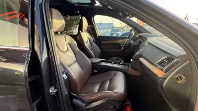 Volvo XC 90 2021 - 43990 EUR, 104000 km - AUTO.MOTO.pt - 104000km - foto 31 de 47