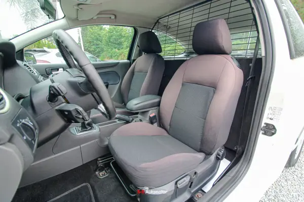 Ford Focus 1.8 TDCI 2006 - 3700 EUR, 330000 km - 330000km - foto 8 de 17