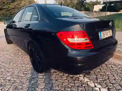 Mercedes-Benz C 180 2013 - 15000 EUR, 164000 km - 164000km - foto 7 de 15