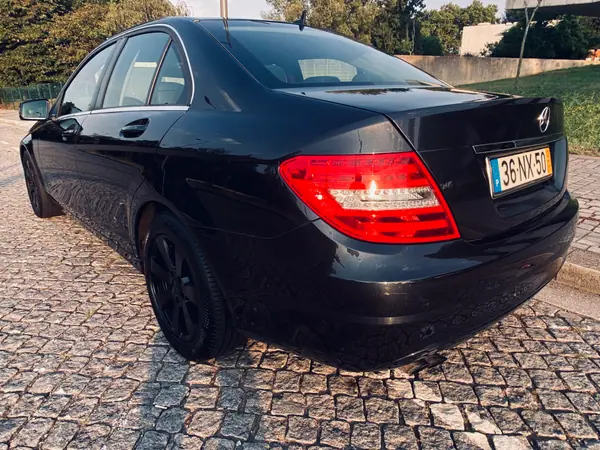 Mercedes-Benz C 180 2013 - 15000 EUR, 164000 km - 164000km - foto 7 de 15