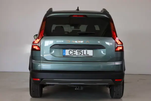 Dacia Jogger 2025 - 19950 EUR, 13021 km - AUTO.MOTO.pt - 13021km - foto 17 de 40