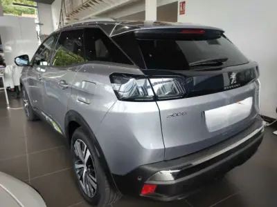 Peugeot 3008 2021 - 21950 EUR, 151000 km - AUTO.MOTO.pt - 151000km - foto 9 de 18