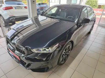 BMW 530e 2024 - 52500 EUR, 11000 km - AUTO.MOTO.pt - 11000km - foto 38 de 41