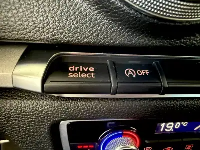 Audi A3 Sportback 2016 - 16000 EUR, 158000 km - AUTO.MOTO.pt - 158000km - foto 78 de 94