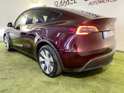 Tesla Model Y 2023 - 38900 EUR, 80000 km - 80000km - foto 10 de 38