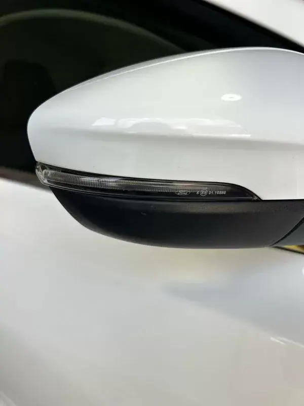 Ford Focus 2020 - 14250 EUR, 149280 km - AUTO.MOTO.pt - 149280km - foto 8 de 36