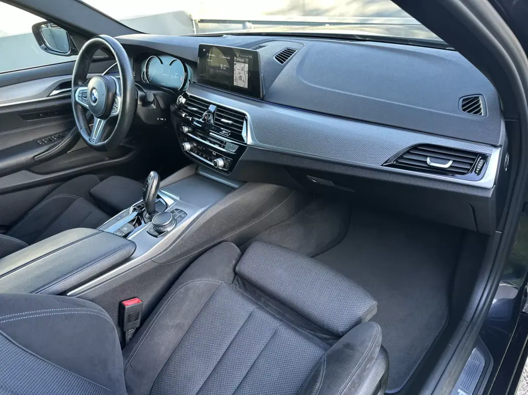 BMW M550d 2017 - 49900 EUR, 150000 km - AUTO.MOTO.pt - 150000km - foto 35 de 54