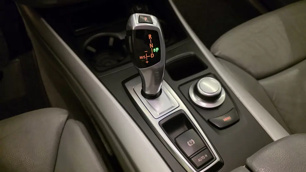 BMW X5 2008 - 14900 EUR, 273516 km - AUTO.MOTO.pt - 273516km - foto 40 de 51