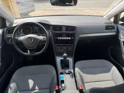 Volkswagen Golf Variant 2020 - 16900 EUR, 122346 km - AUTO.MOTO.pt - 122346km - foto 27 de 34