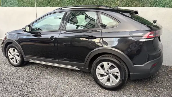 Volkswagen Taigo 2022 - 13900 EUR, 114000 km - AUTO.MOTO.pt - 114000km - foto 4 de 12