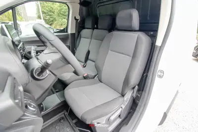 Opel COMBO 2022 - 14300 EUR, 79000 km - 79000km - foto 8 de 23