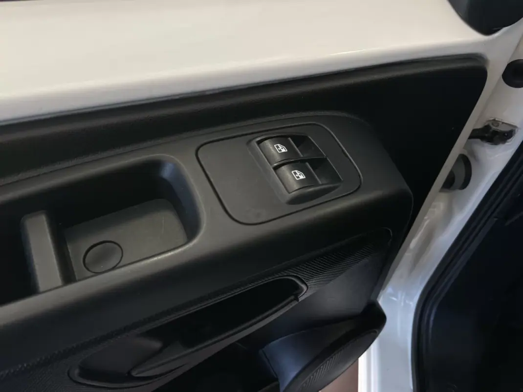 Fiat FIORINO 1.3 M-JET C/AC 2020 - 12500 EUR, 133060 km - AUTO.MOTO.pt - 133060km - foto 8 de 12