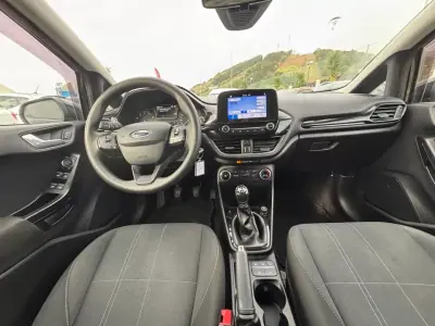 Ford Fiesta 2018 - 14990 EUR, 106000 km - AUTO.MOTO.pt - 106000km - foto 12 de 14
