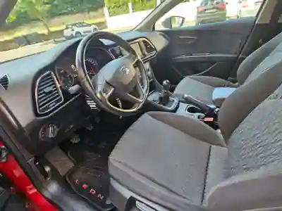 SEAT Leon 2015 - 9000 EUR, 104000 km - AUTO.MOTO.pt - 104000km - foto 14 de 14