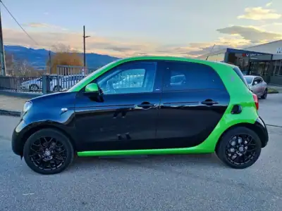 Smart ForFour 2017 - 13500 EUR, 44000 km - AUTO.MOTO.pt - 44000km - foto 23 de 46
