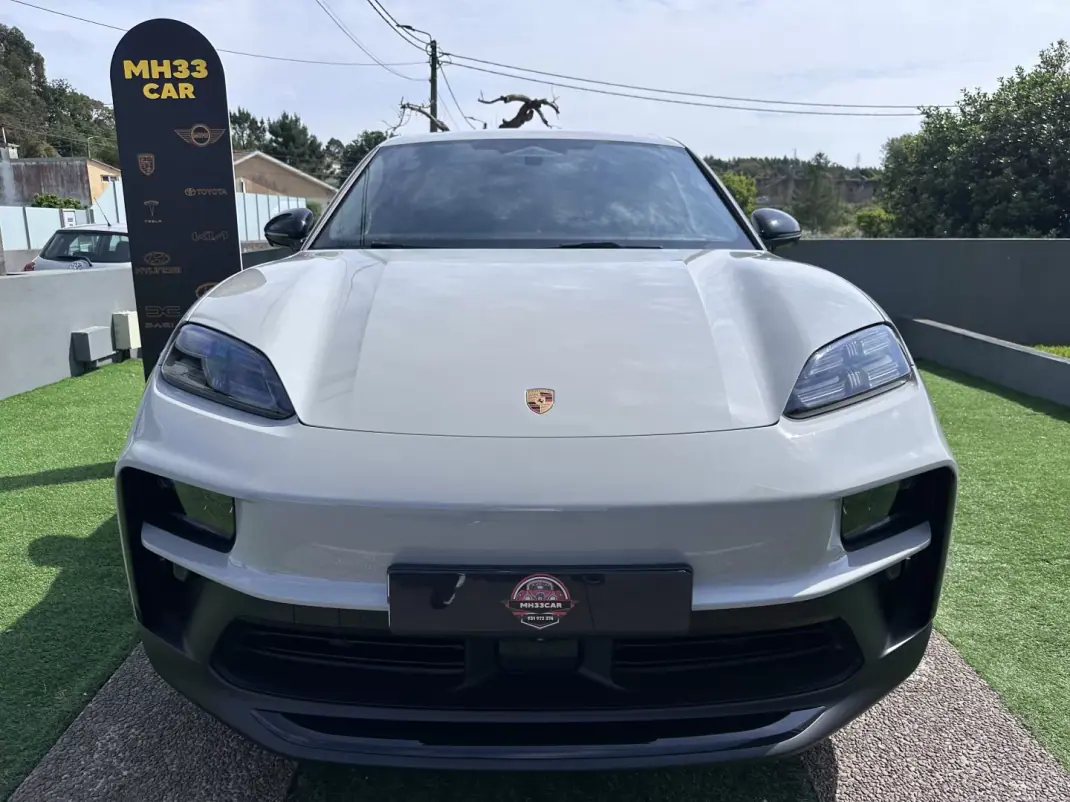 Porsche Macan 2026 - 129000 EUR, 2200 km - AUTO.MOTO.pt - 2200km - foto 2 de 85