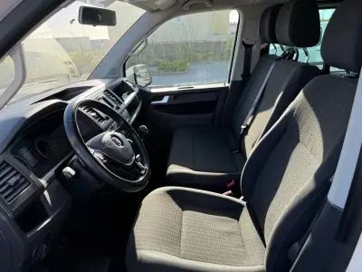 Volkswagen Caravelle 2020 - 33750 EUR, 40492 km - AUTO.MOTO.pt - 40492km - foto 19 de 38