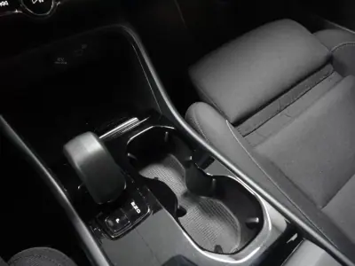 Volvo XC 40 2022 - 26990 EUR, 111000 km - AUTO.MOTO.pt - 111000km - foto 30 de 38