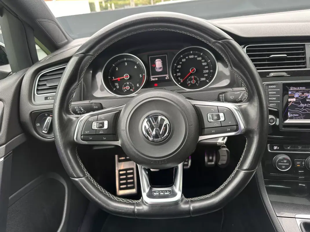 Volkswagen Golf 2014 - 15000 EUR, 240000 km - 240000km - foto 41 de 83