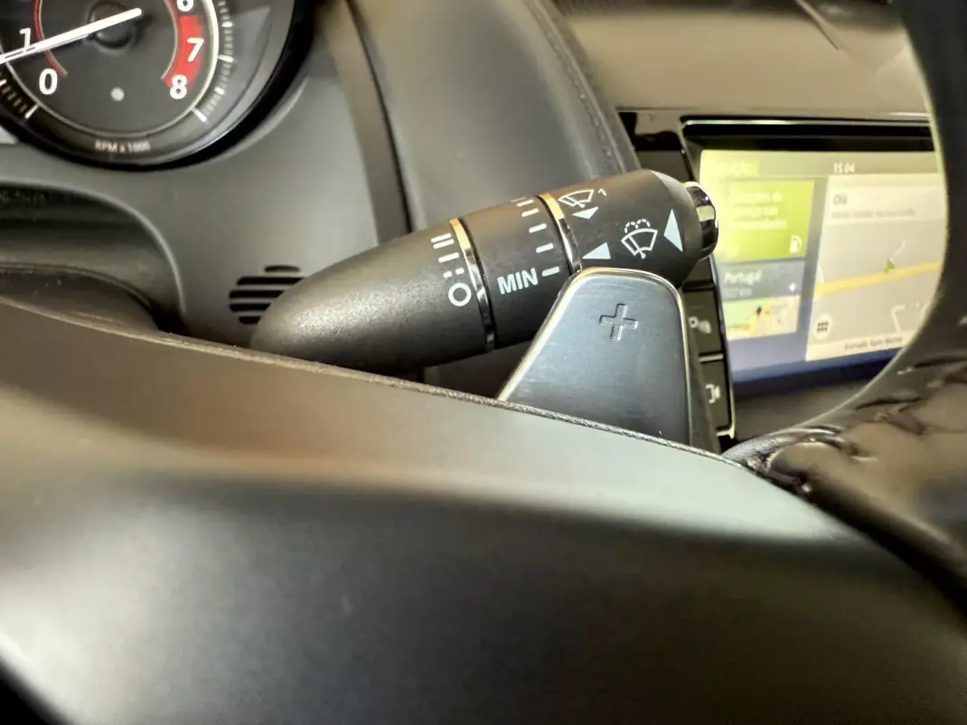 Jaguar F-Type 2018 - 46000 EUR, 64300 km - AUTO.MOTO.pt - 64300km - foto 107 de 135