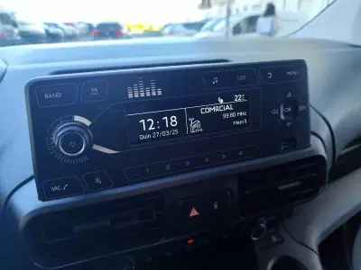 Peugeot Partner 1.6 HDI , 3 Lug. , Iva Dedutivel 2019 - 12480 EUR, 131000 km - AUTO.MOTO.pt - 131000km - foto 21 de 29