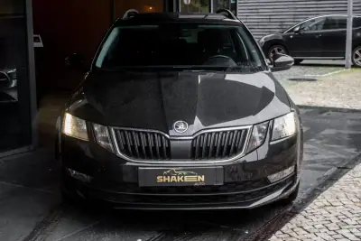 Skoda Octavia Break 2019 - 10990 EUR, 374598 km - AUTO.MOTO.pt - 374598km - foto 2 de 44