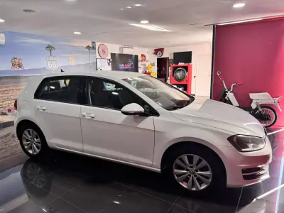 Volkswagen Golf 2016 - 12500 EUR, 228000 km - AUTO.MOTO.pt - 228000km - foto 2 de 14