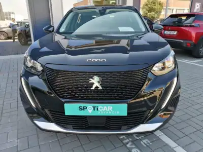 Peugeot e-2008 2021 - 27500 EUR, 28550 km - AUTO.MOTO.pt - 28550km - foto 2 de 16